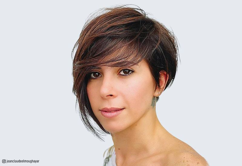 Asymmetrical Cut with Deep Side Part