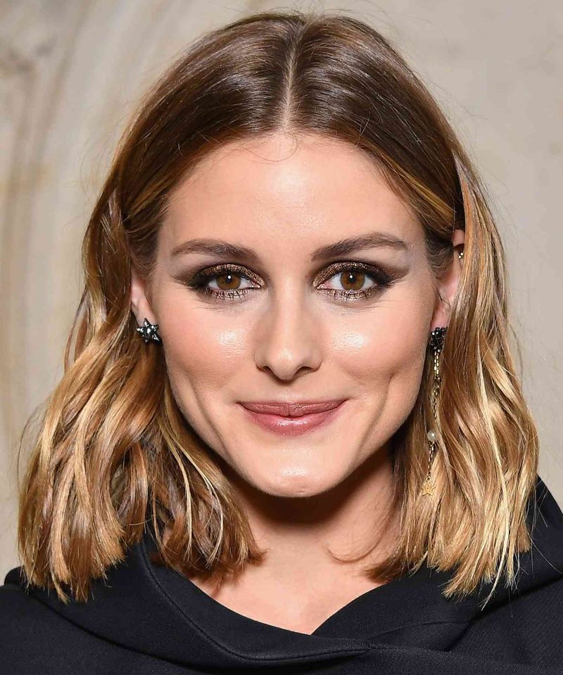 Sleek Center-Parted Lob