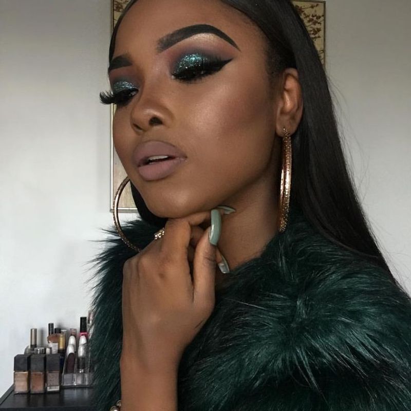 Sombra de ojos verde esmeralda