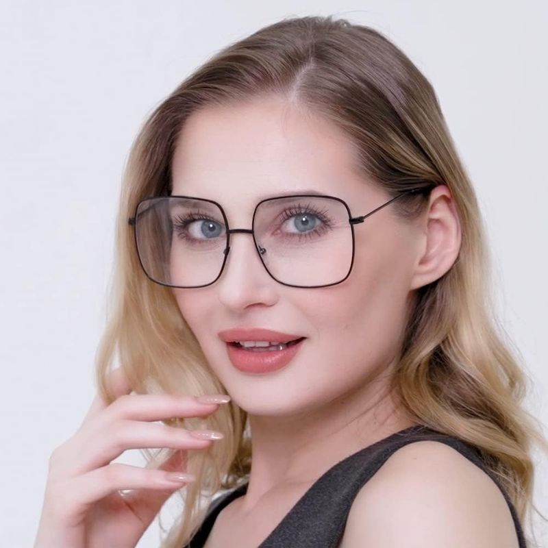 Big, Bold Eyeglasses