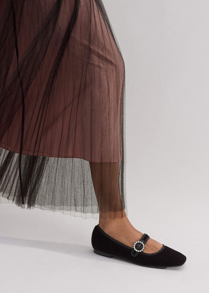 Luxe Velvet Flats