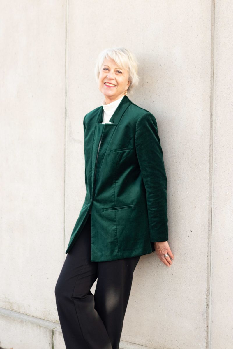 Velvet Blazer for Evening Elegance