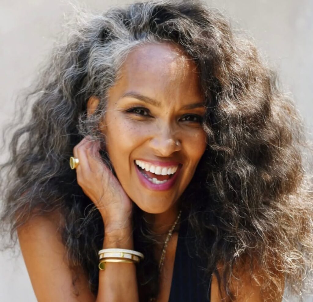 Voluminous Natural Curls