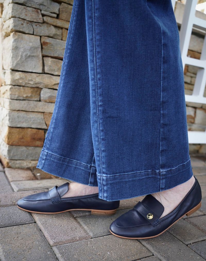 Elegant Loafers with Wide-Leg Trousers