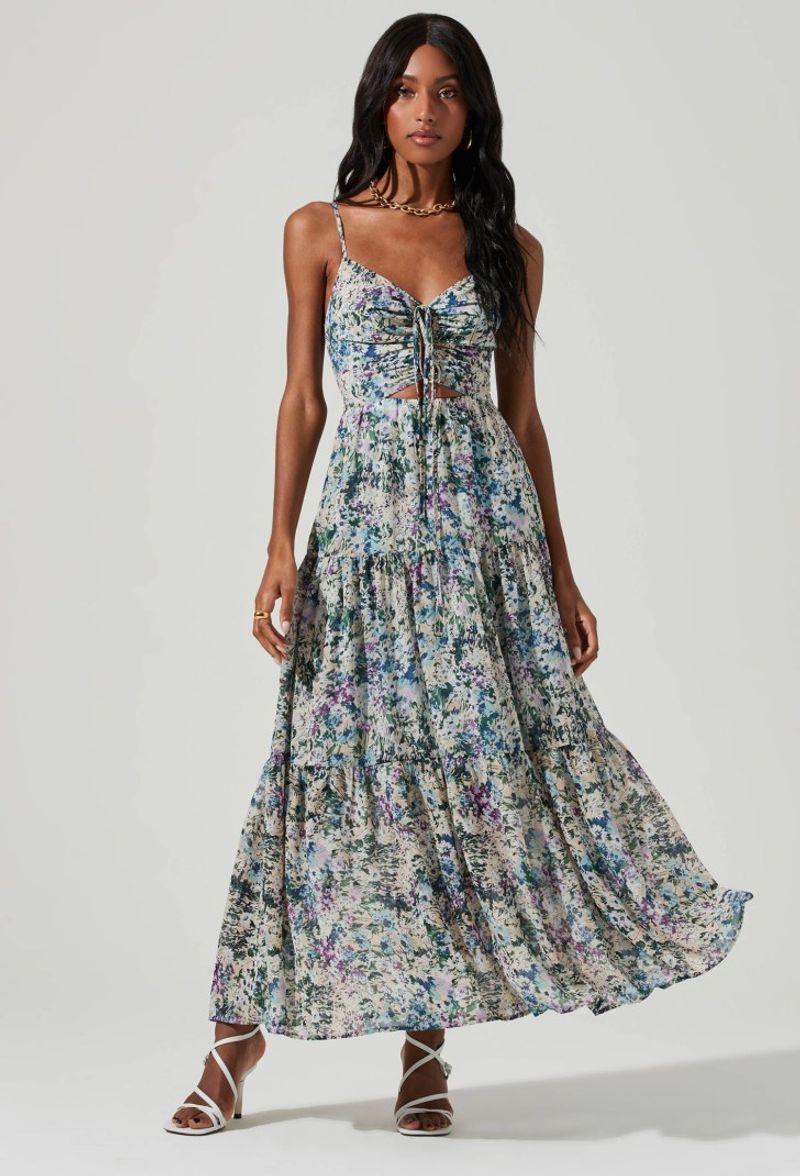 Flowy Maxi Dress & Sandals Combo