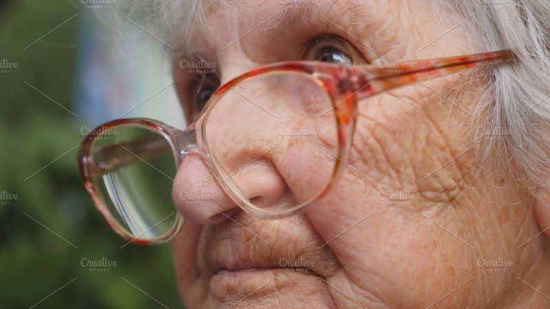 4. Granny Glasses Dilemma