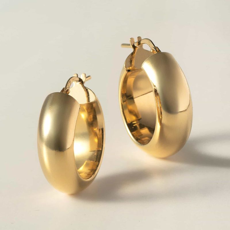 Chunky Gold Hoops That Make Every Outfit Sing