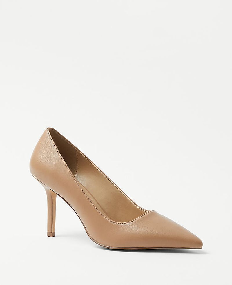 V-Cut Pumps That Slim Ankles
