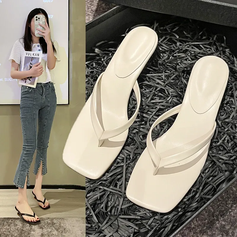 Micro-Heel Minimalists