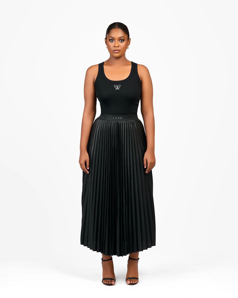 The Pleated Black Skirt + Simple Top