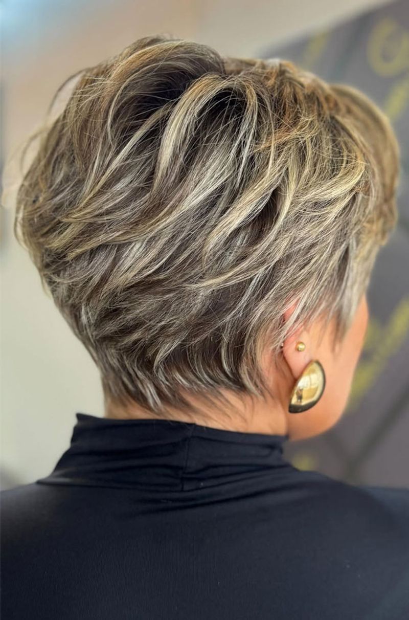 Feathered Crop with Volume