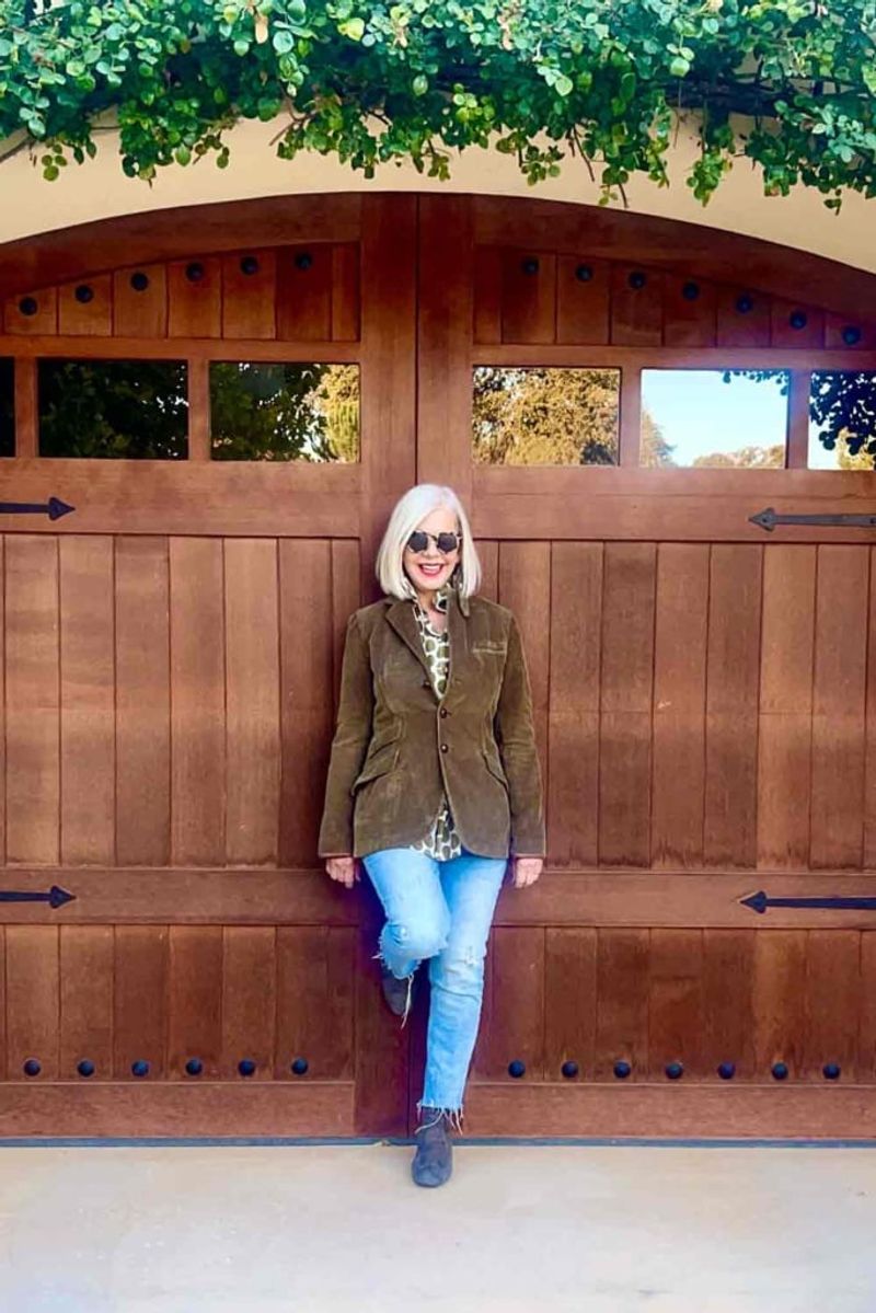 Velvet Jacket with Skinny Jeans