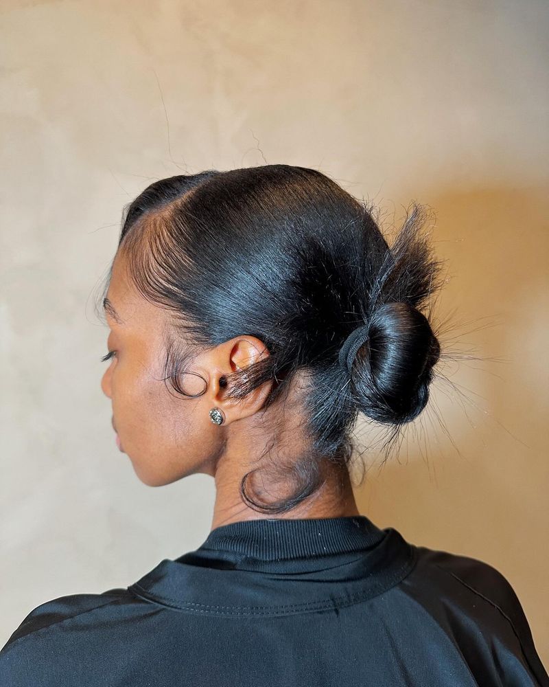 Penteado baixo elegante
