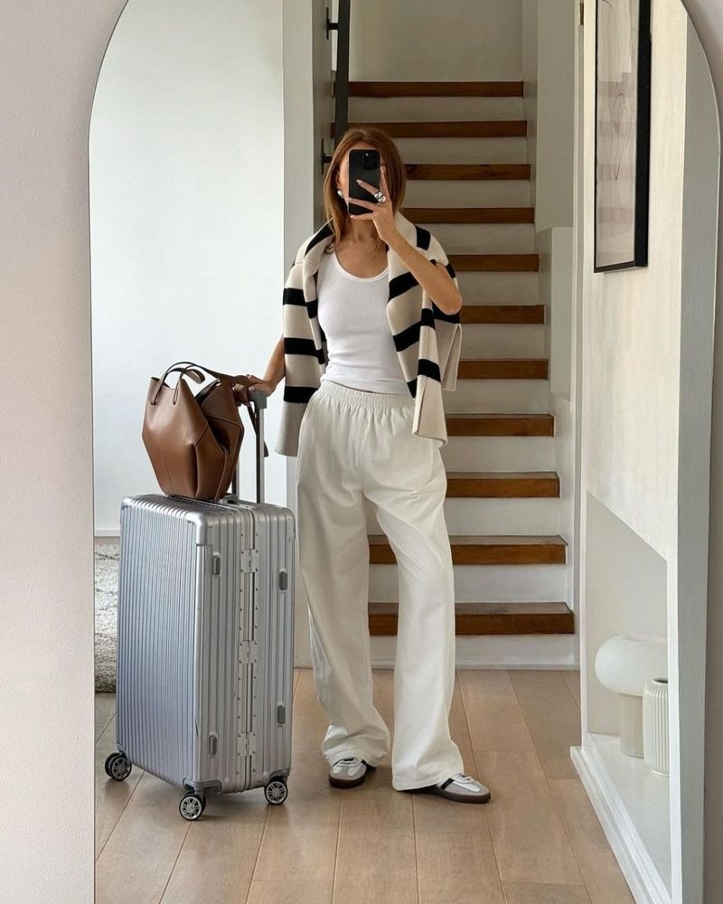 Minimalist Layered Look