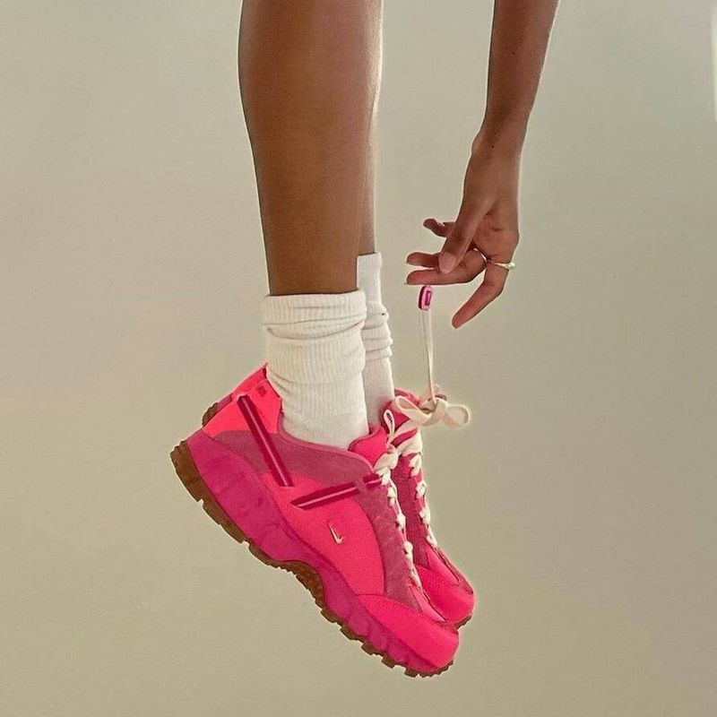Platform Sneakers Rising Up
