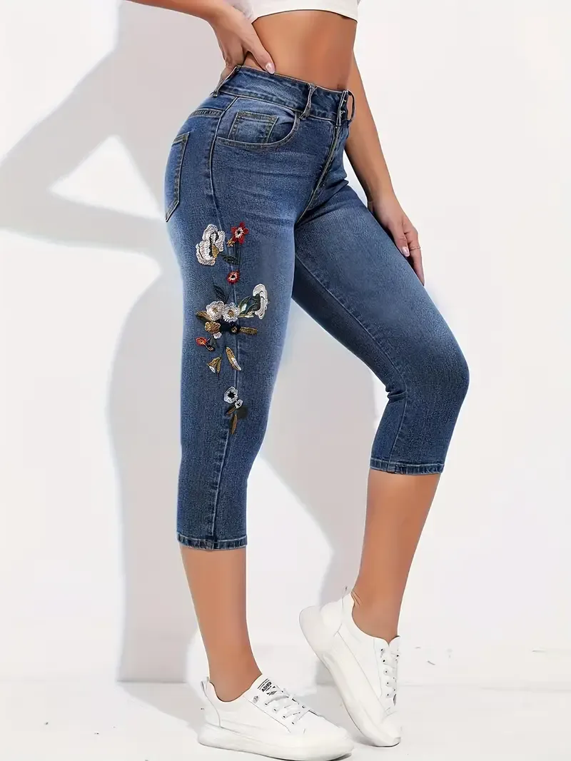 Embroidered Capri Jeans