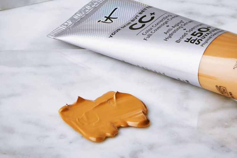 Mineral CC Cream with Hyaluronic Acid