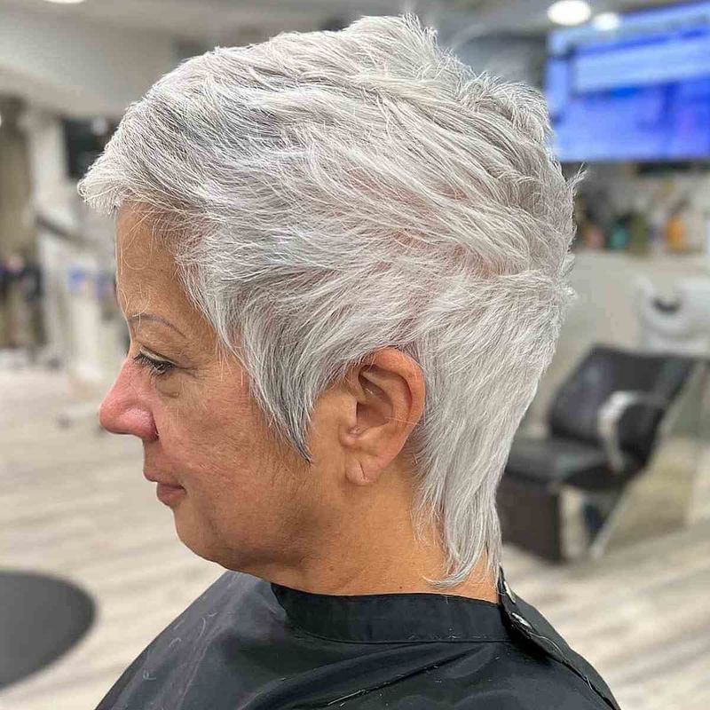 Tapered Nape with Volume