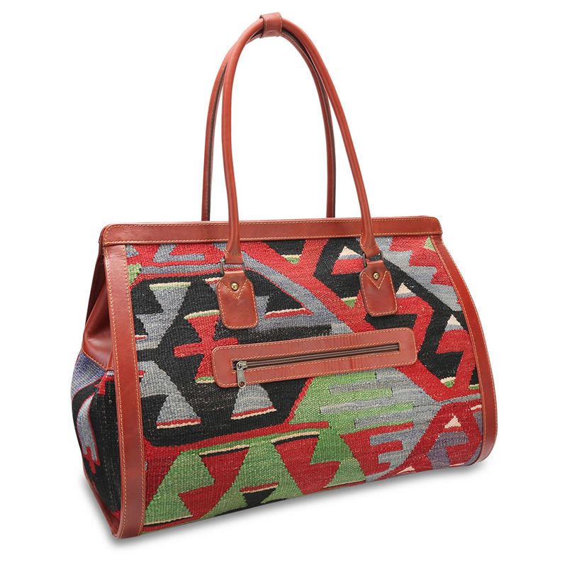 Vintage-Inspired Carpet Bag