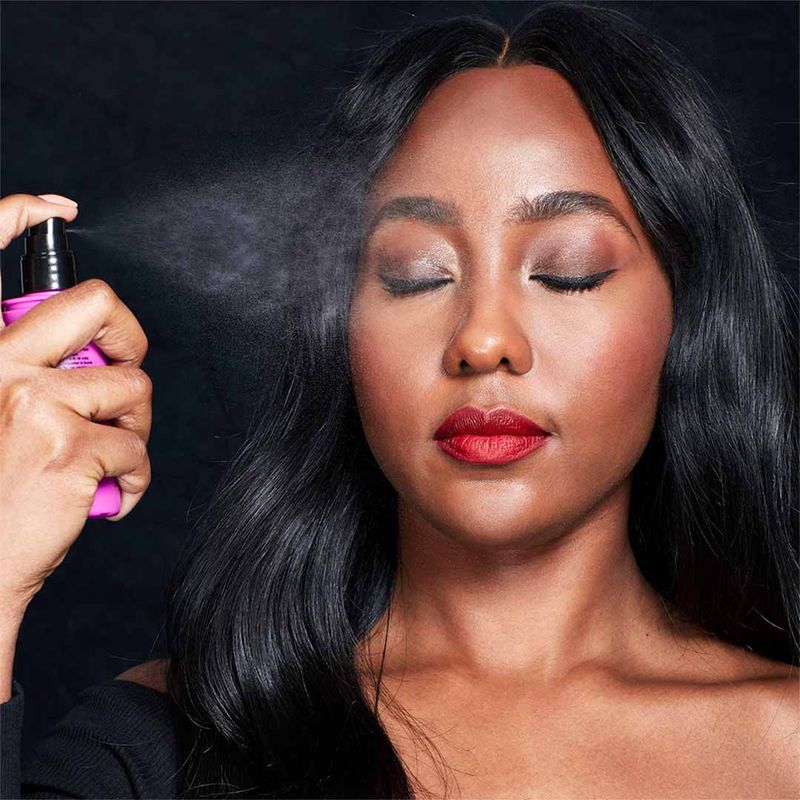 Makeup Setting Spray Benefits