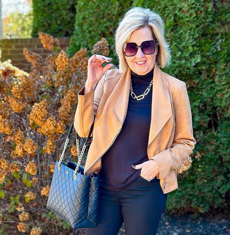 Beige-and-Black Colorblocking