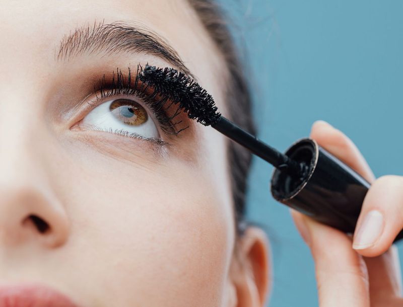 Mascara Magic Tricks