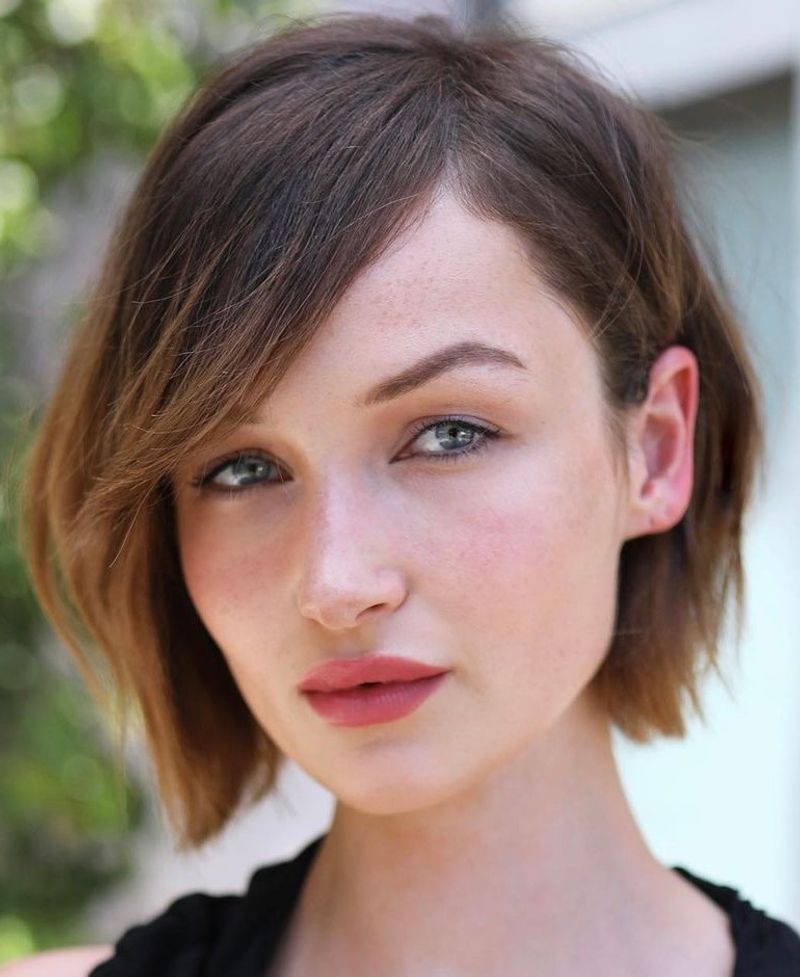 Side-Parted Bob for Oblong Faces