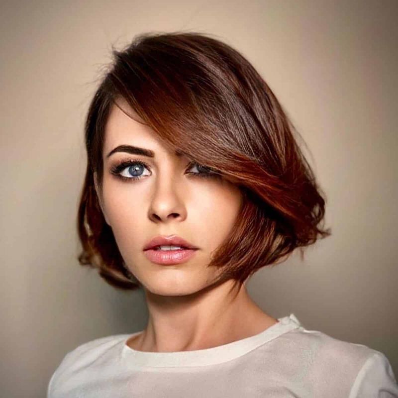 Chin-Length Bobs on Triangle Faces