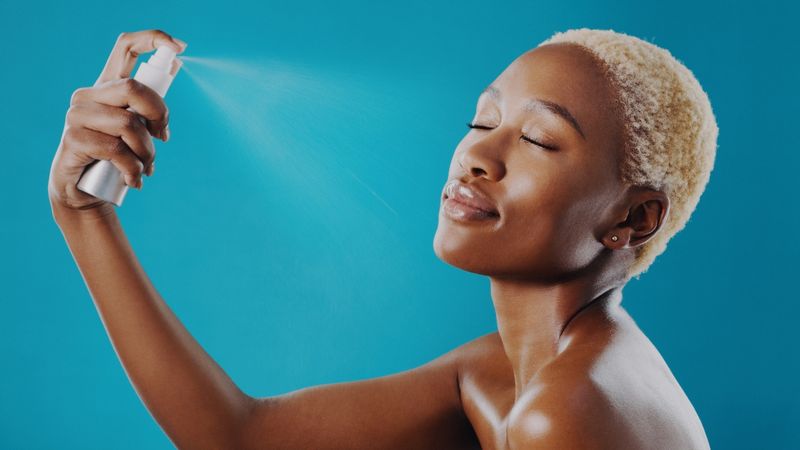 Set Your Makeup With Spray
