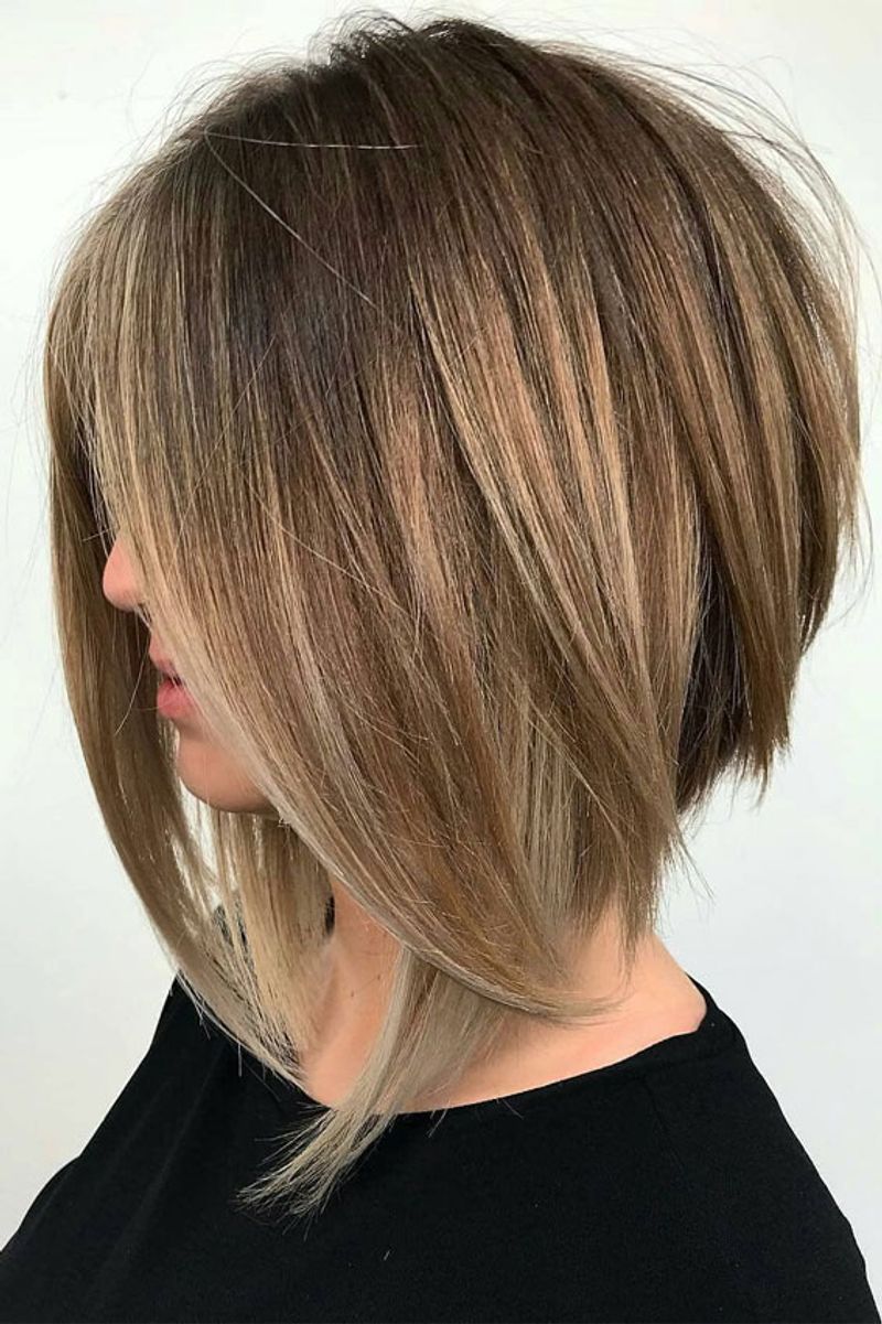 Inverted Lob (Long Bob)