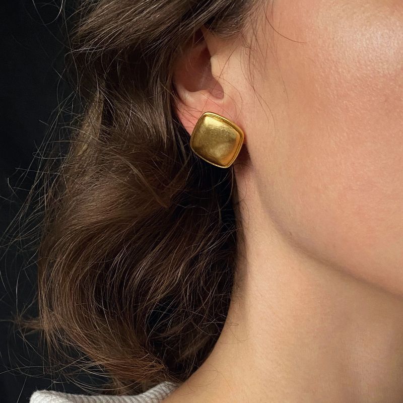 Minimalist Jewelry With Maximum Impact
