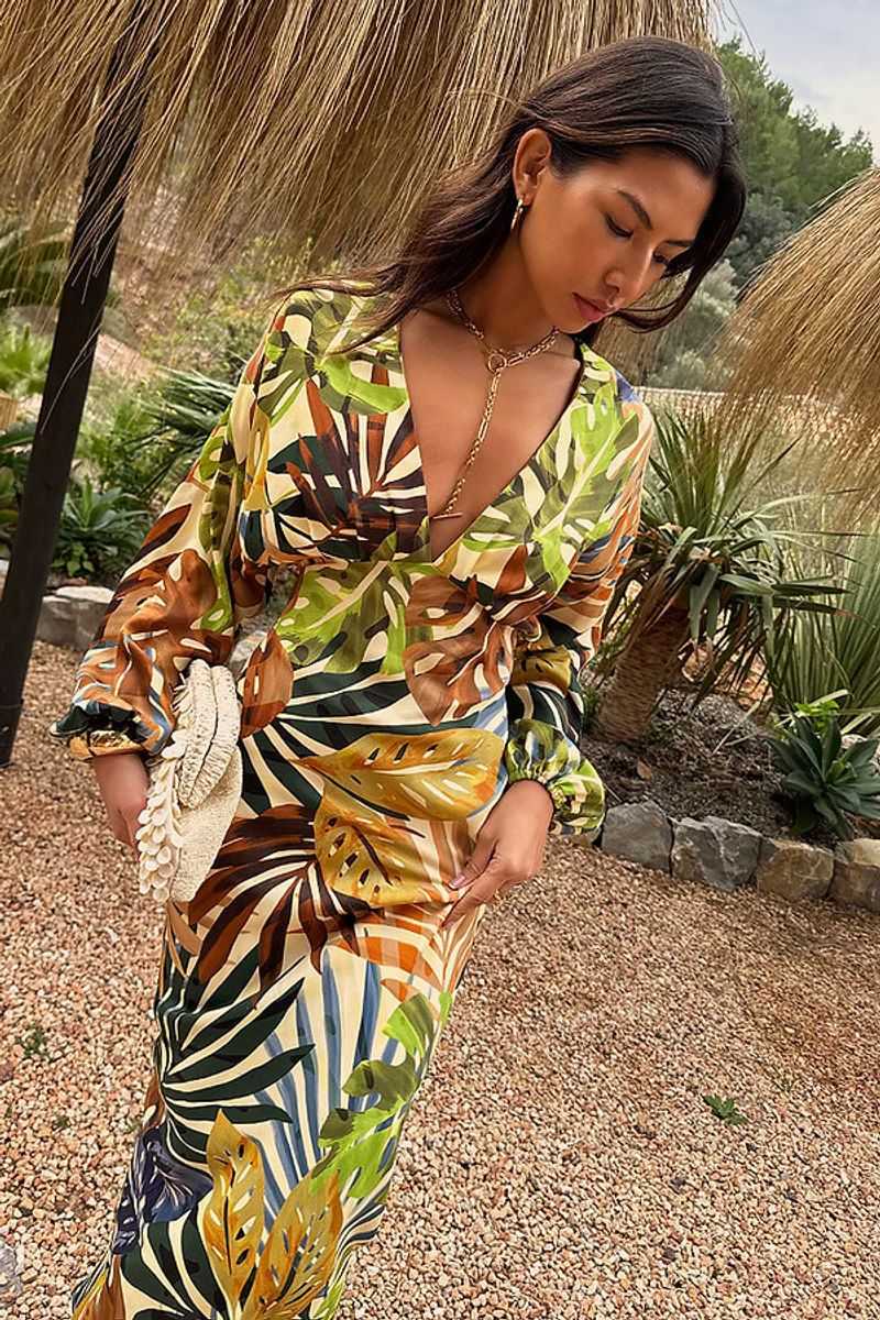 Tropical Leafy Luxury