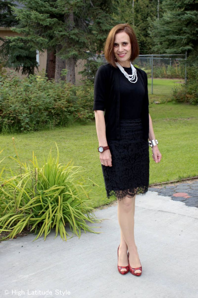 Master Monochromatic Dressing