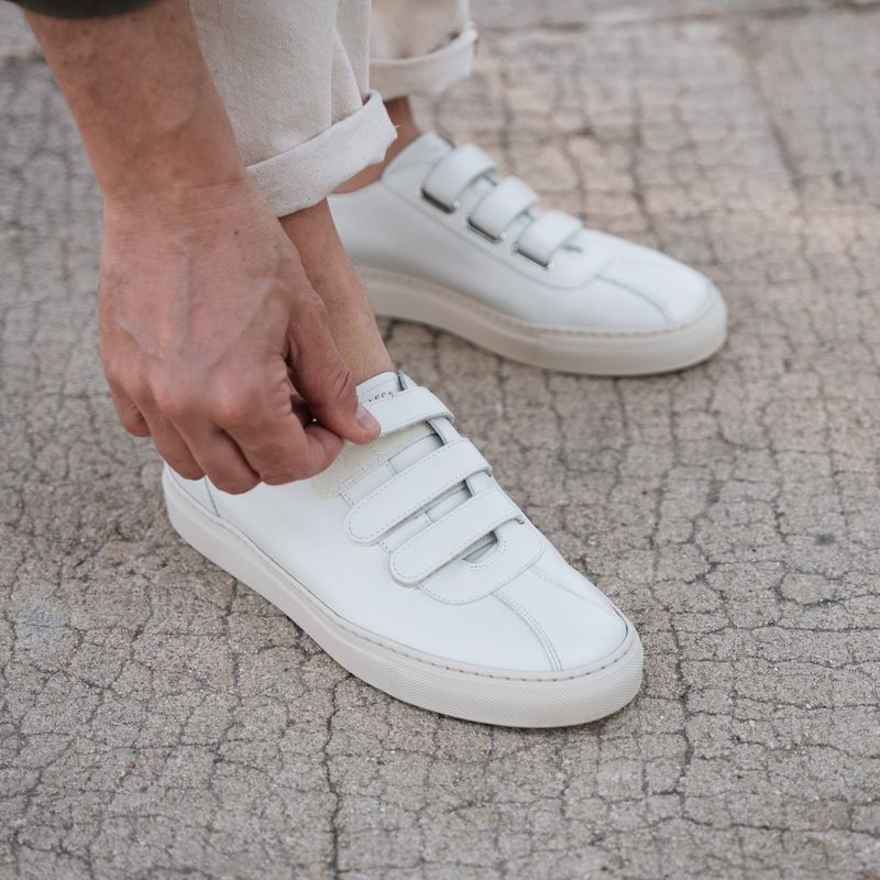 Ditching: Velcro Sneakers