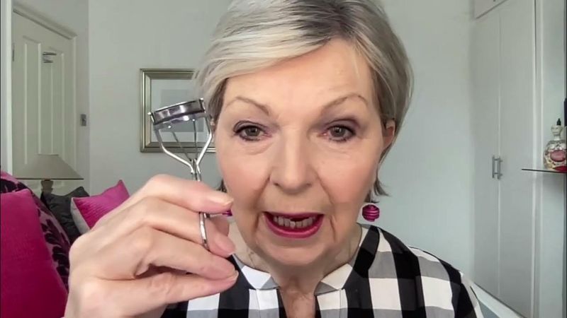 Curl Those Lashes for Instant Lift
