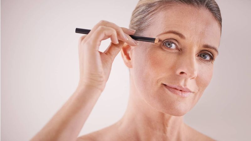 Eyeliner with a Soft Touch