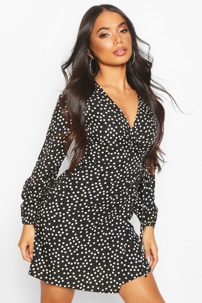 Chic Wrap Charmer