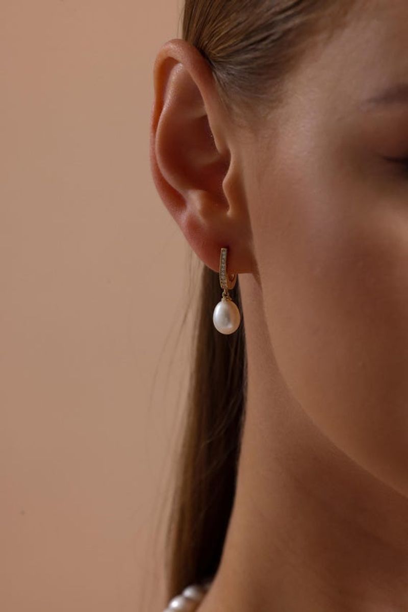 Minimalist Pearl Earrings