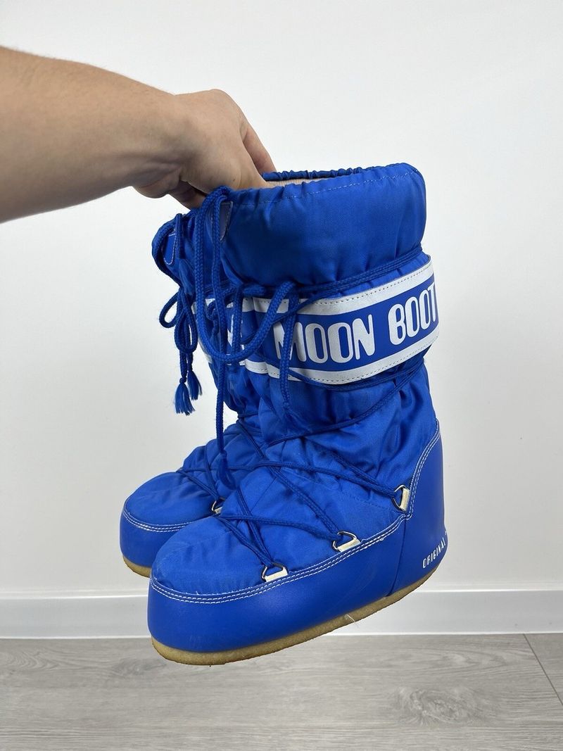 Moon Boots
