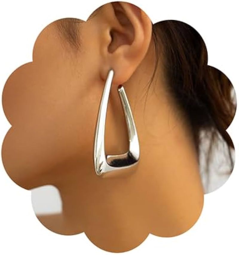 Geometric Jewelry That Modernizes Any Outfit
