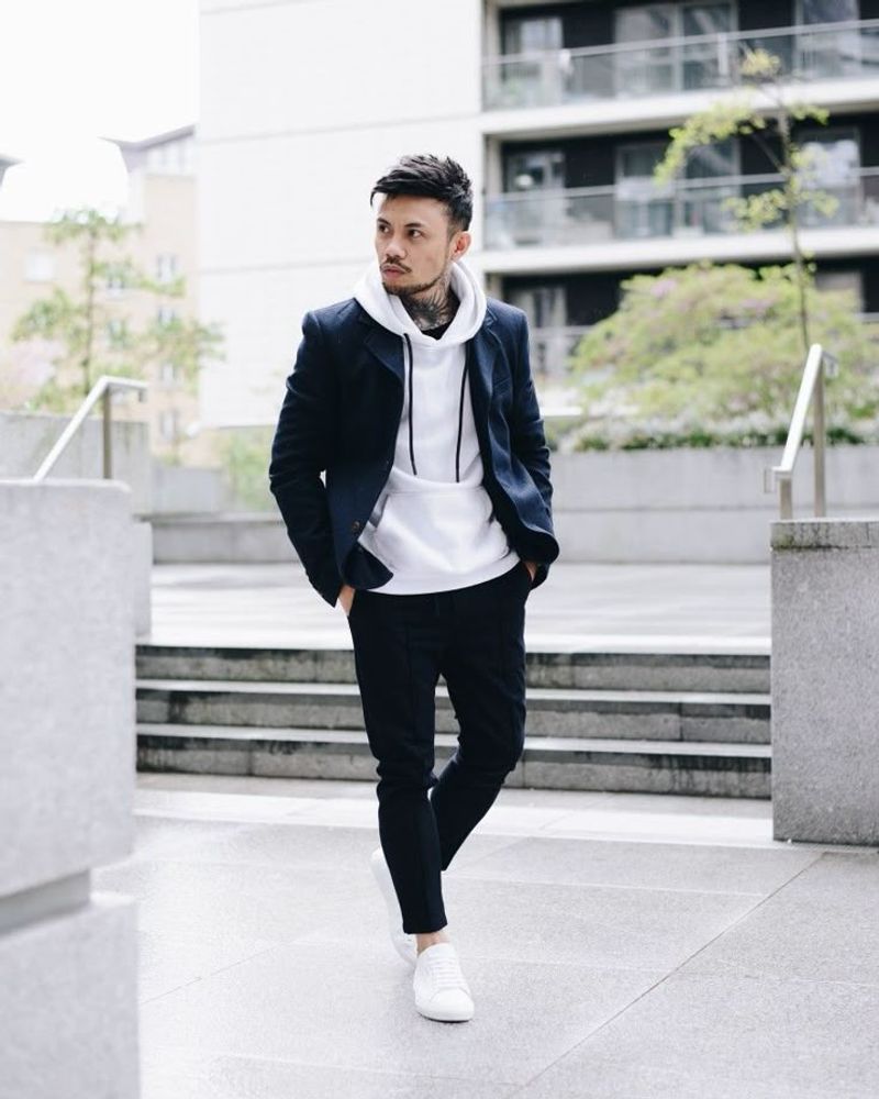Hoodie Under Blazer Urban Chic