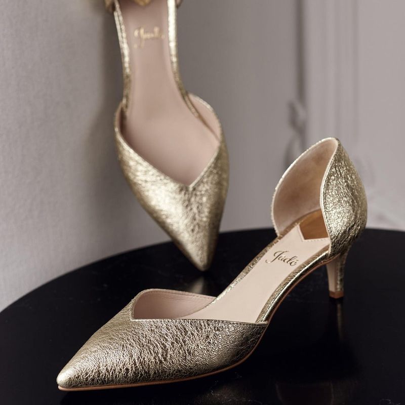 Low-Cut Vamp Luxuries