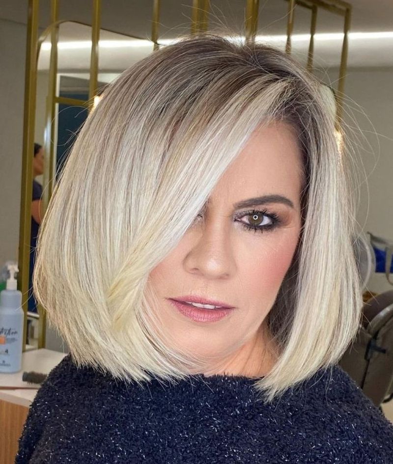 Blunt Bob With Hidden Layers