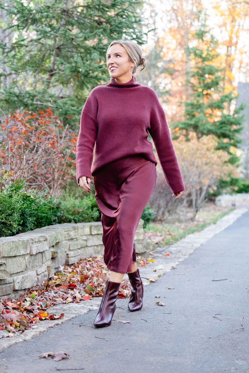 Embrace Monochromatic Outfits