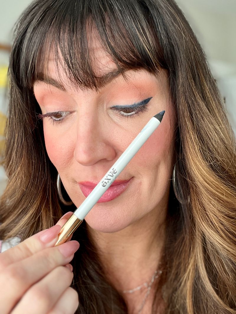 Harsh Black Eyeliner
