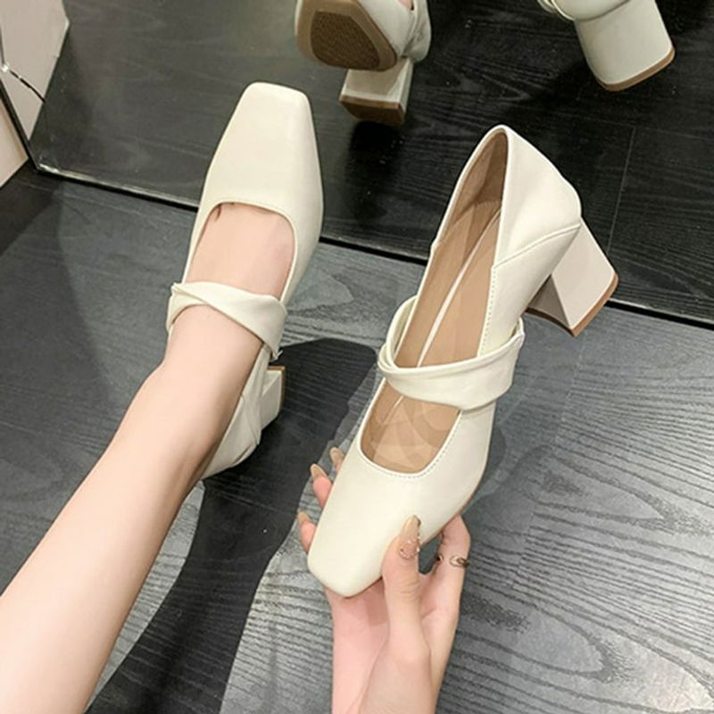 Chunky Heeled Shoes For Height Without Pain
