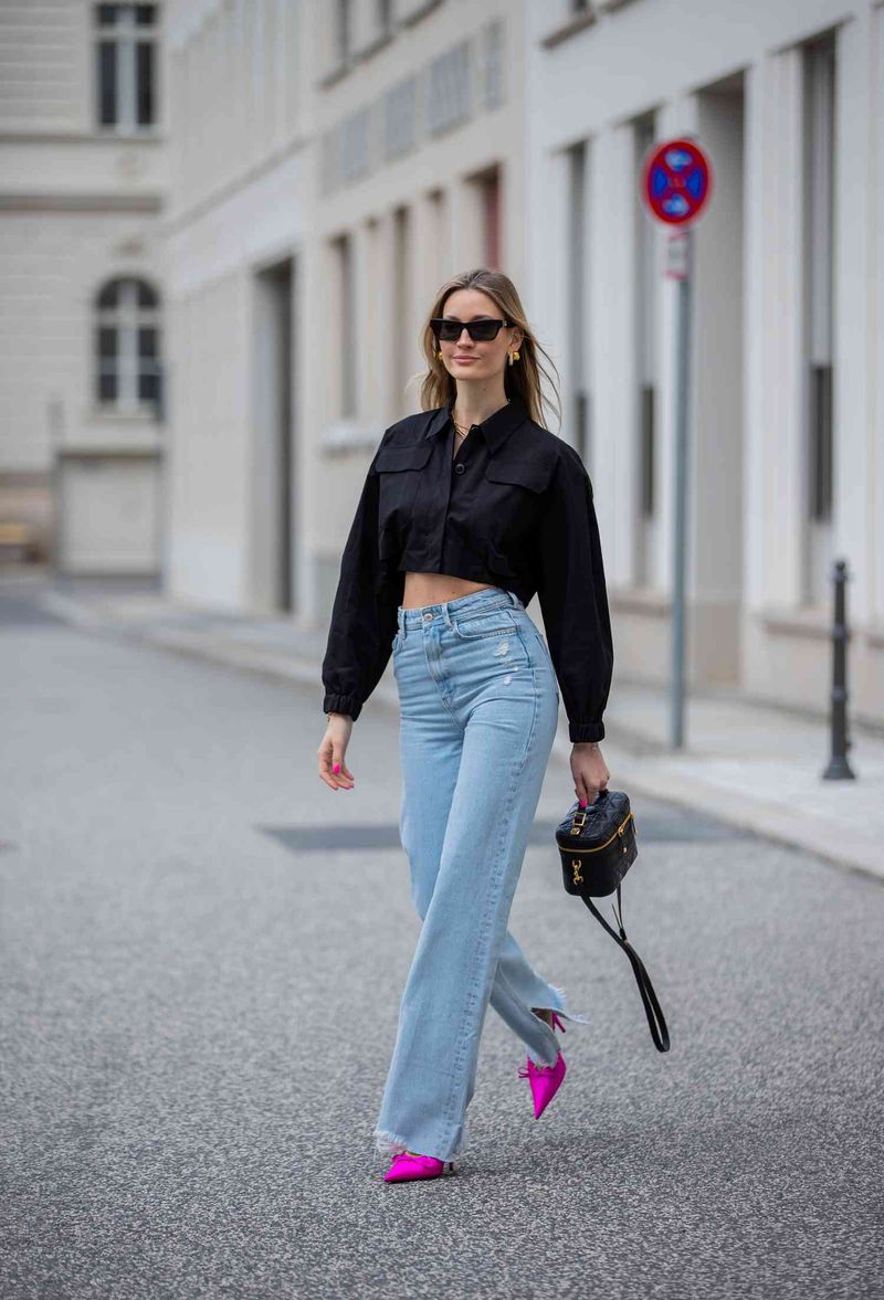 Crop Top and High-Waist Combo
