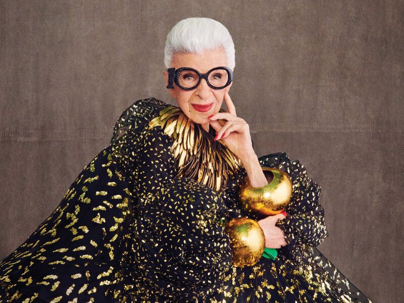 Statement Eyewear Dominance