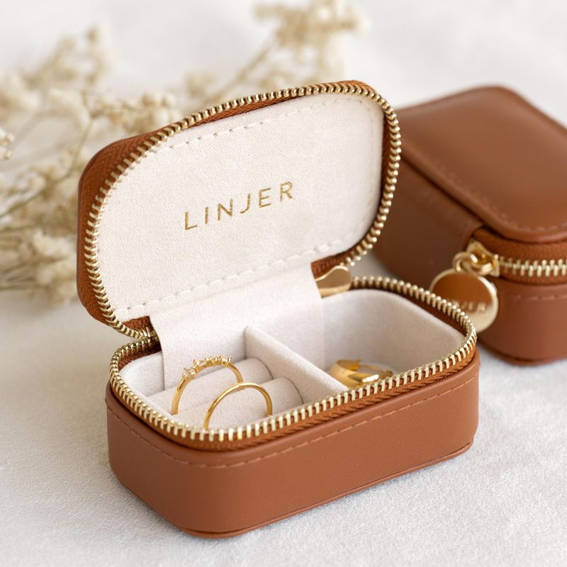 Customized Leather Travel Jewelry Case