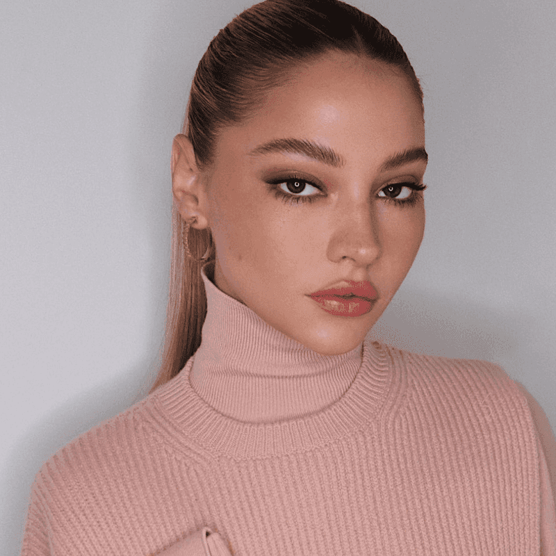 Soft Glam Look